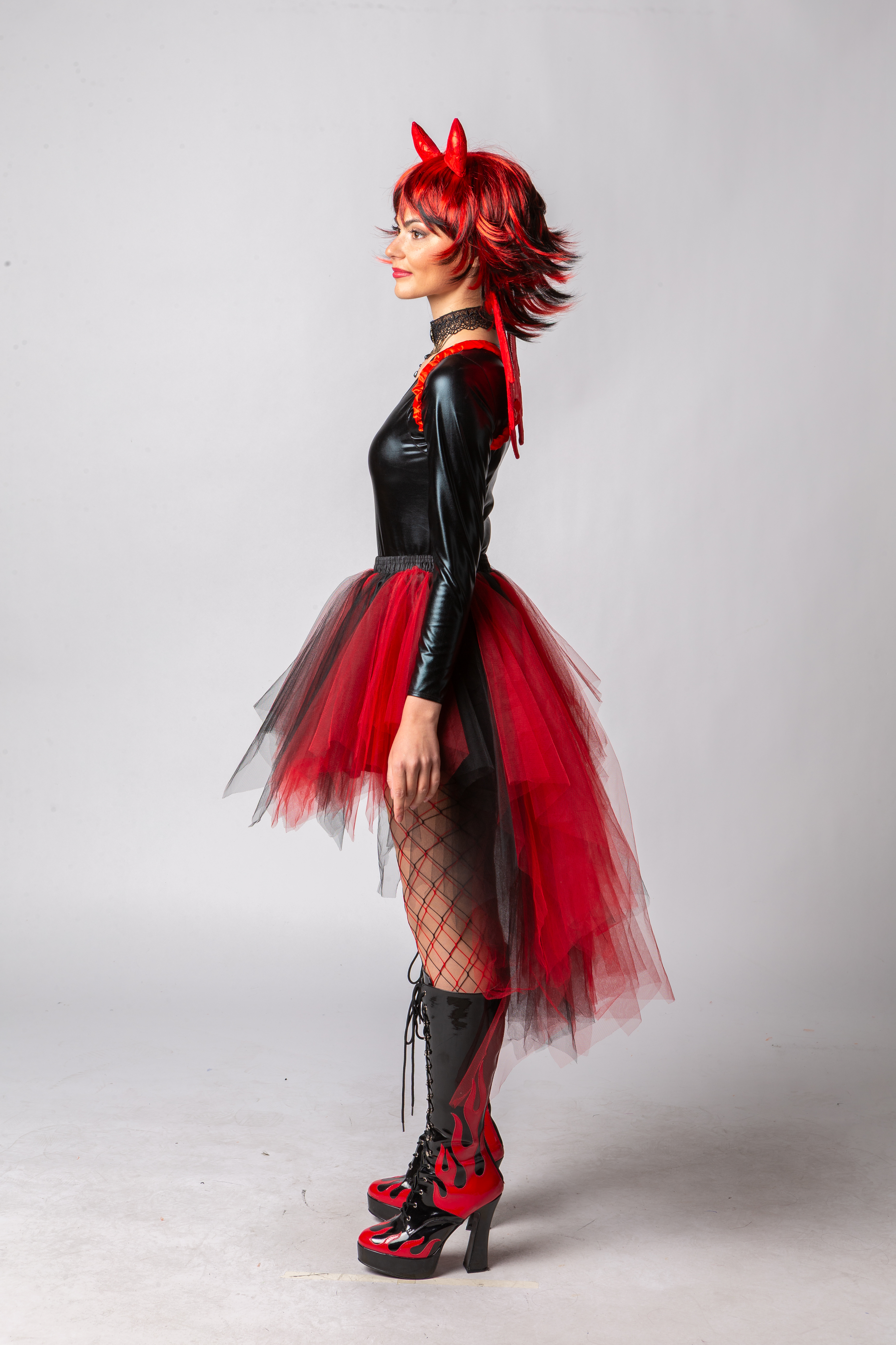 tutu vokuhila, rouge-noir