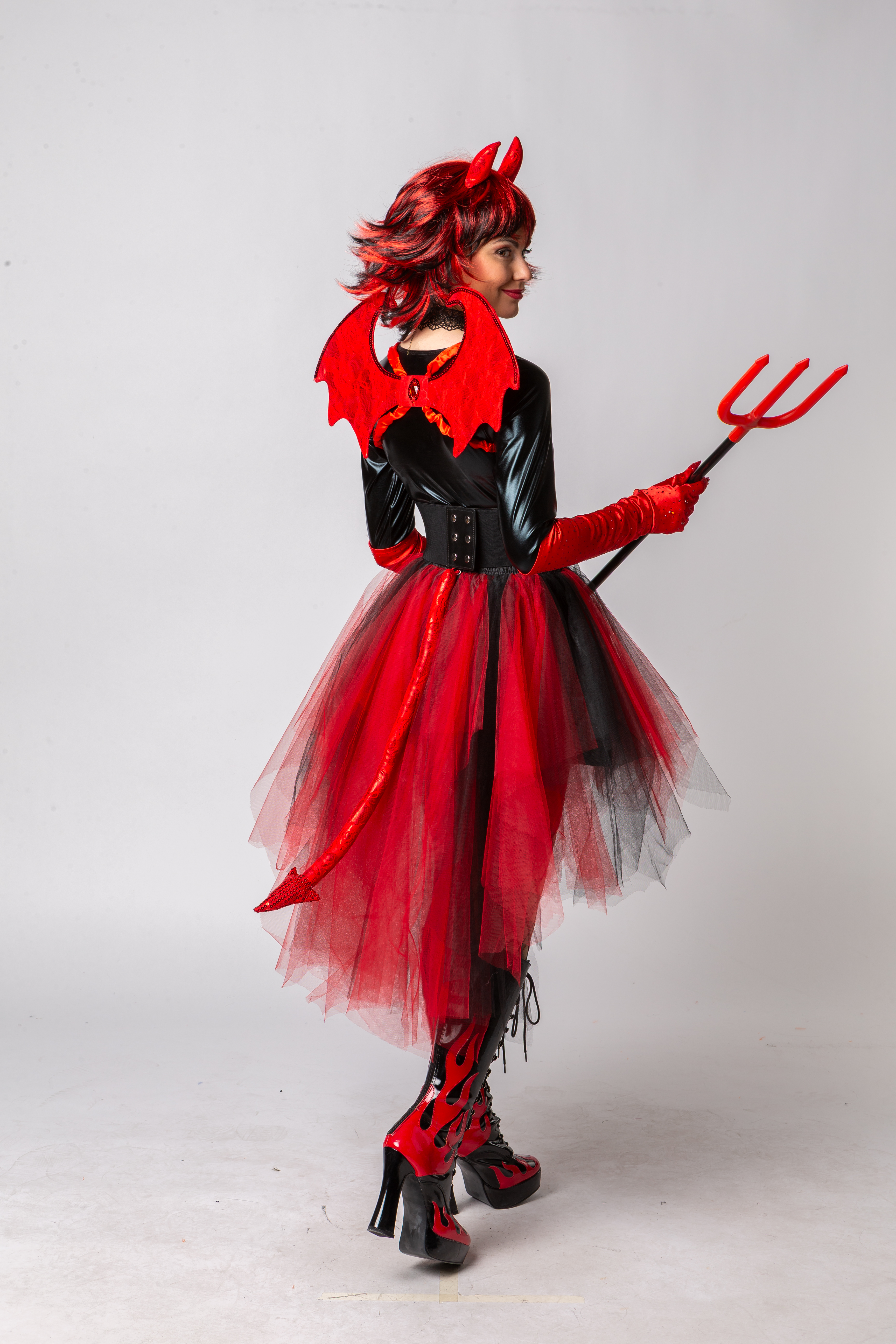 tutu vokuhila, rouge-noir