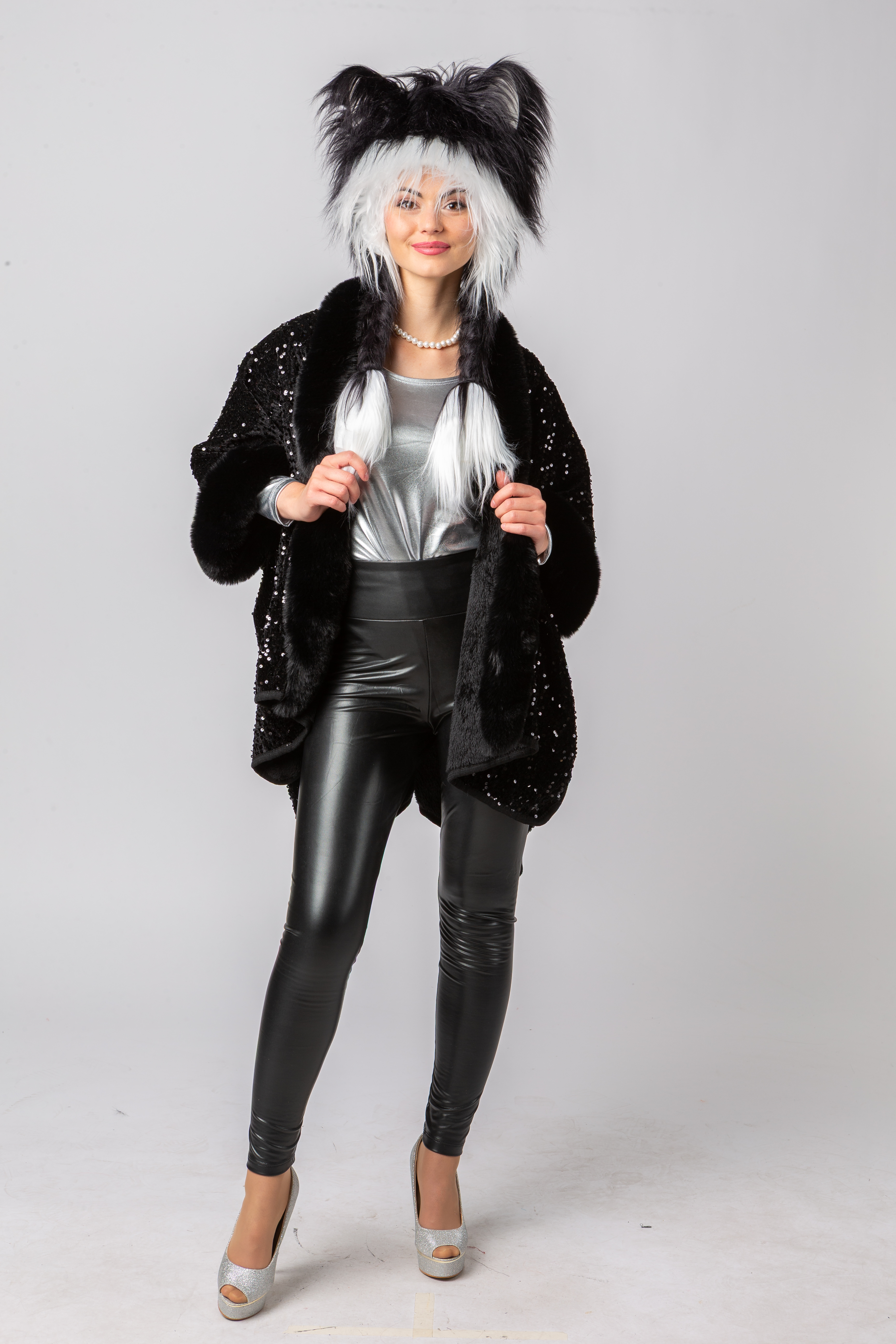 Paillettenponcho, schwarz