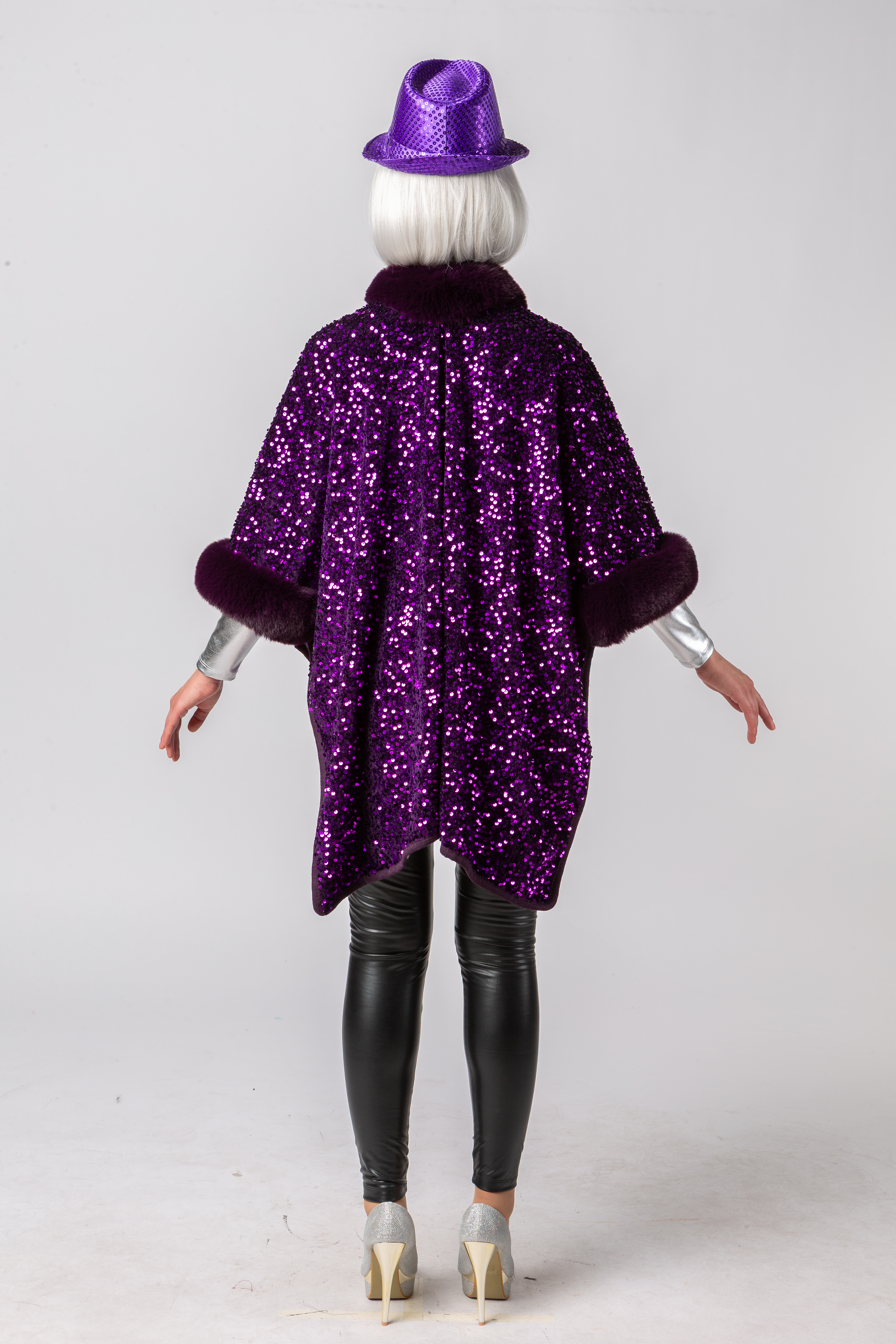 Pailettenponcho, lila Pailettenponcho, lila