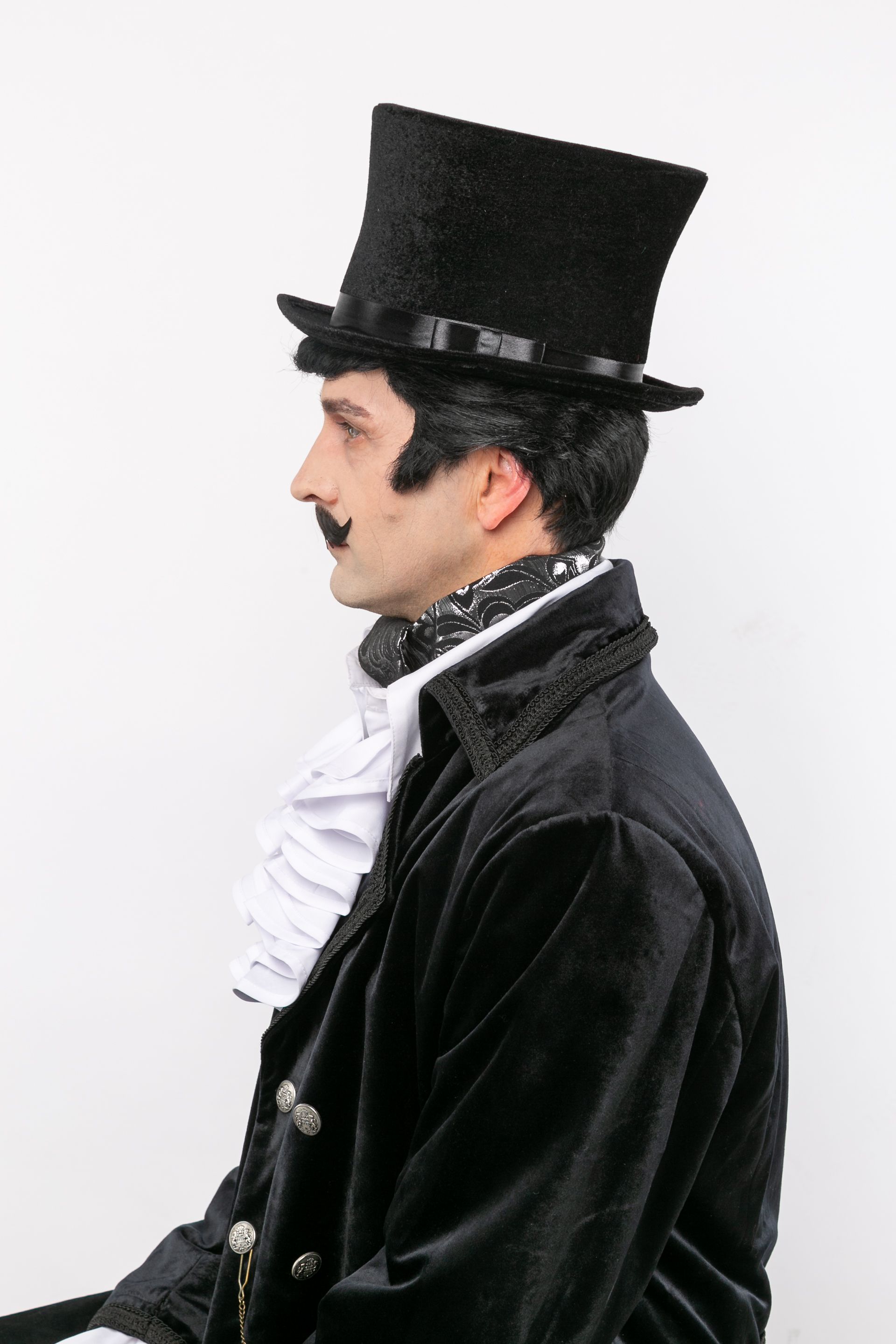 Chapeau en velours noir - hauteur 15,5 cm