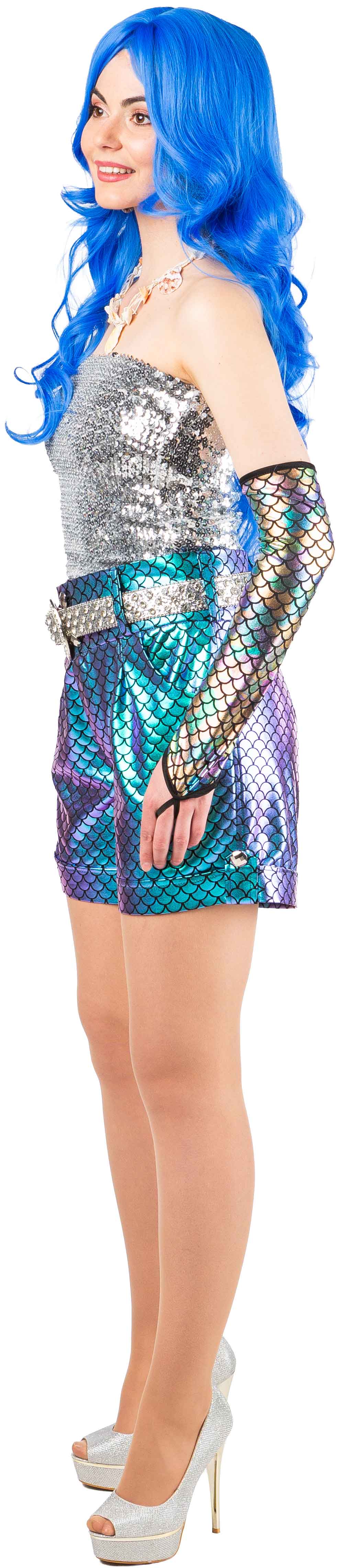 Women's hot pants, scales