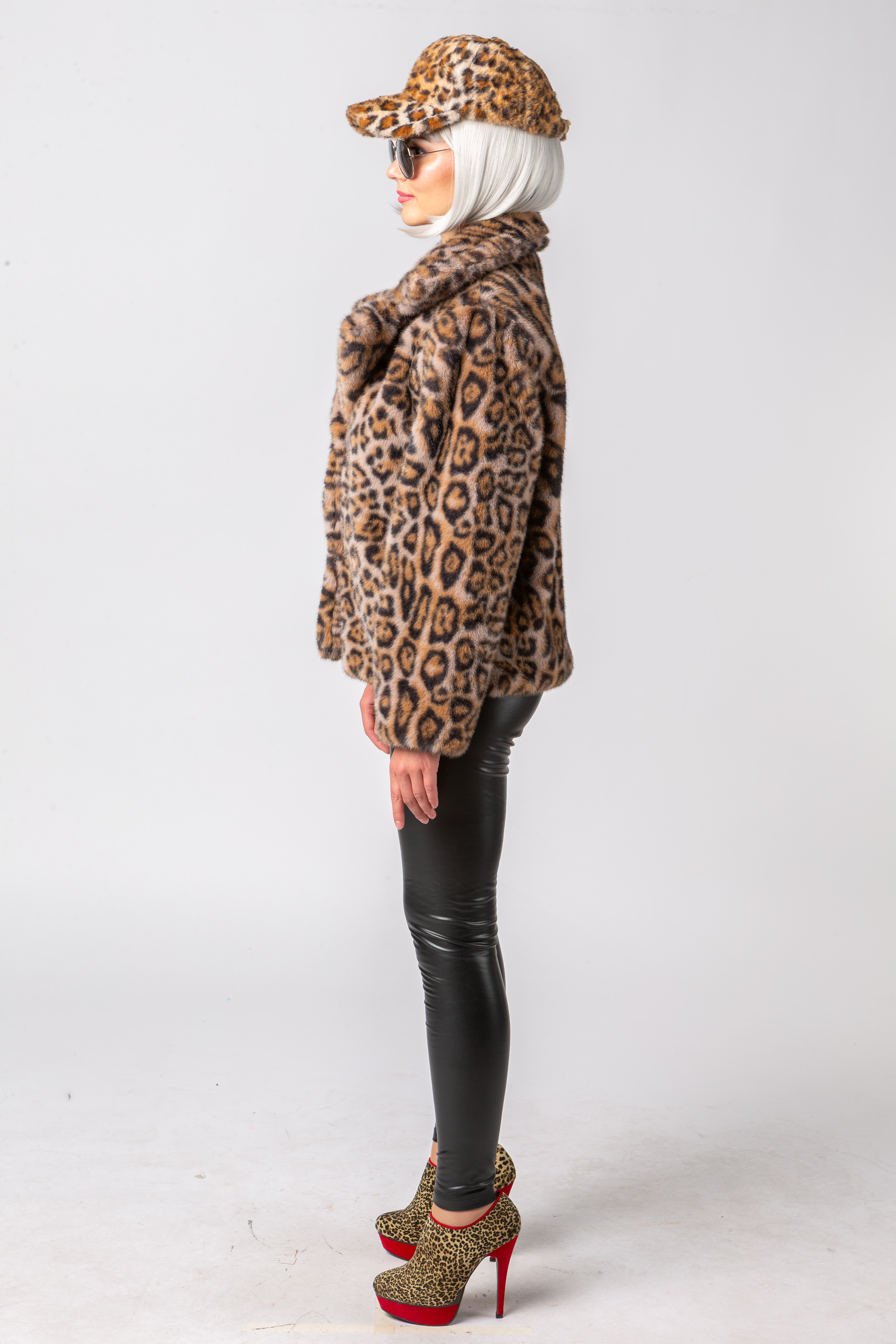 Plüschjacke, Leo