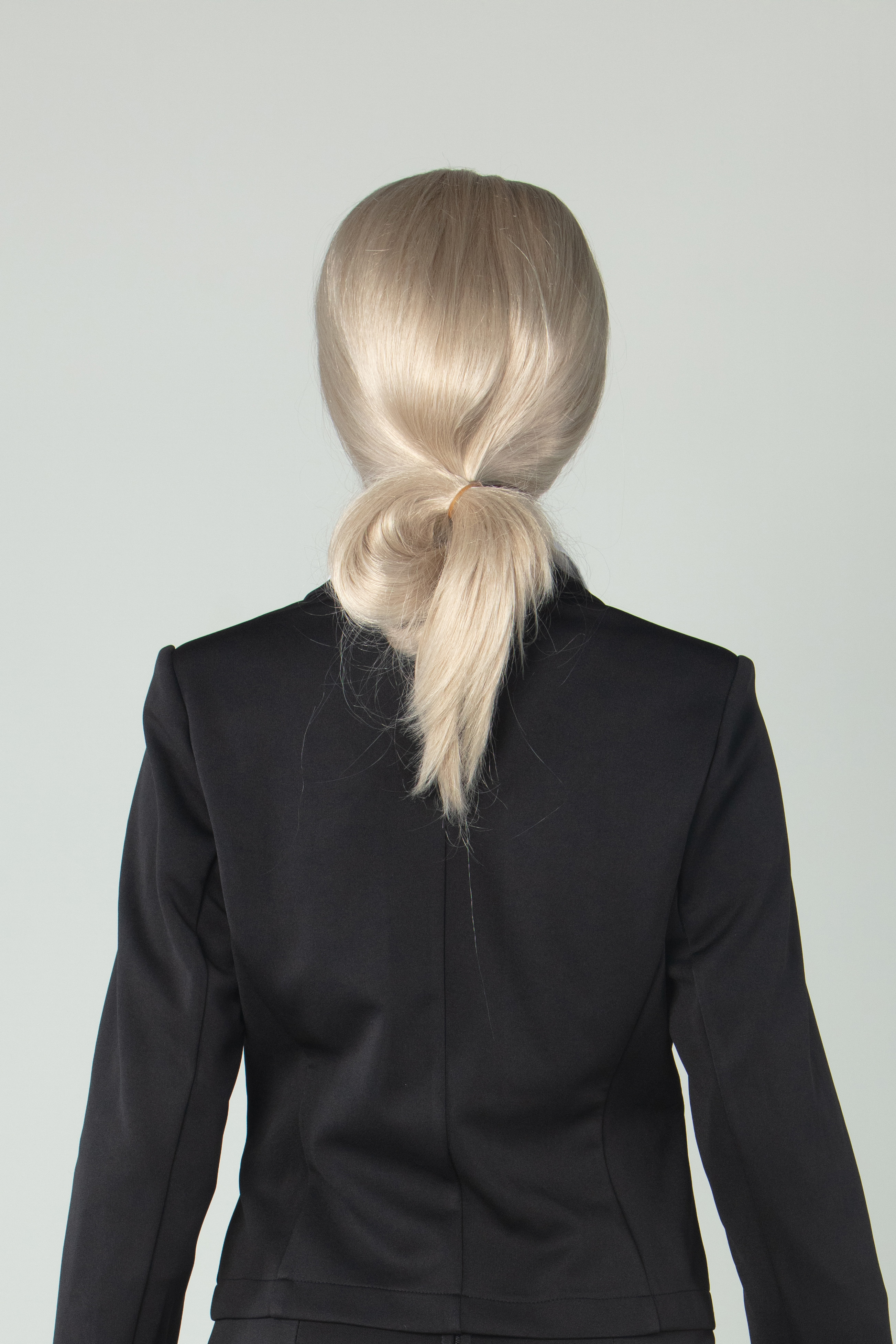 Top candidate wig, blonde